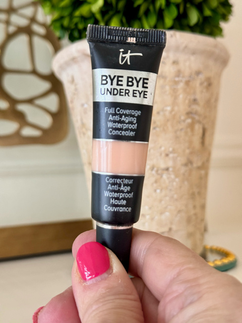 it Cosmetics Bye Bye Undereye Anti-Aging Concealer
