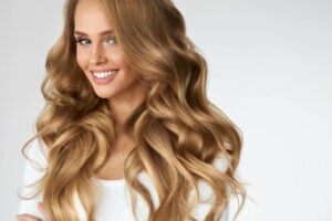 Hairstyles That Make You Look Younger and Thinner
