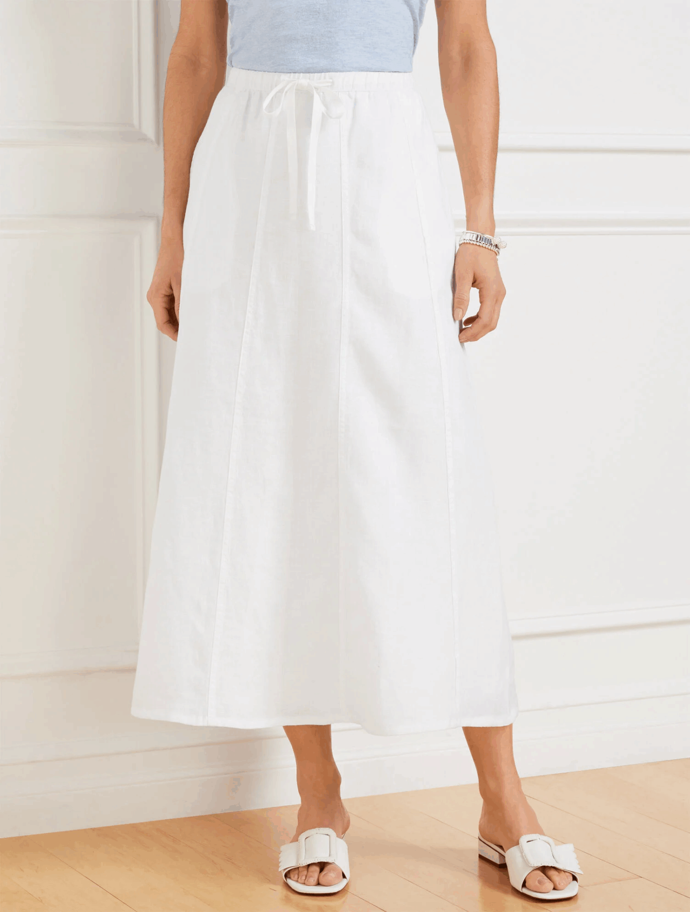 Pull-On Skirt to Add to Summer Capsule Wardrobe